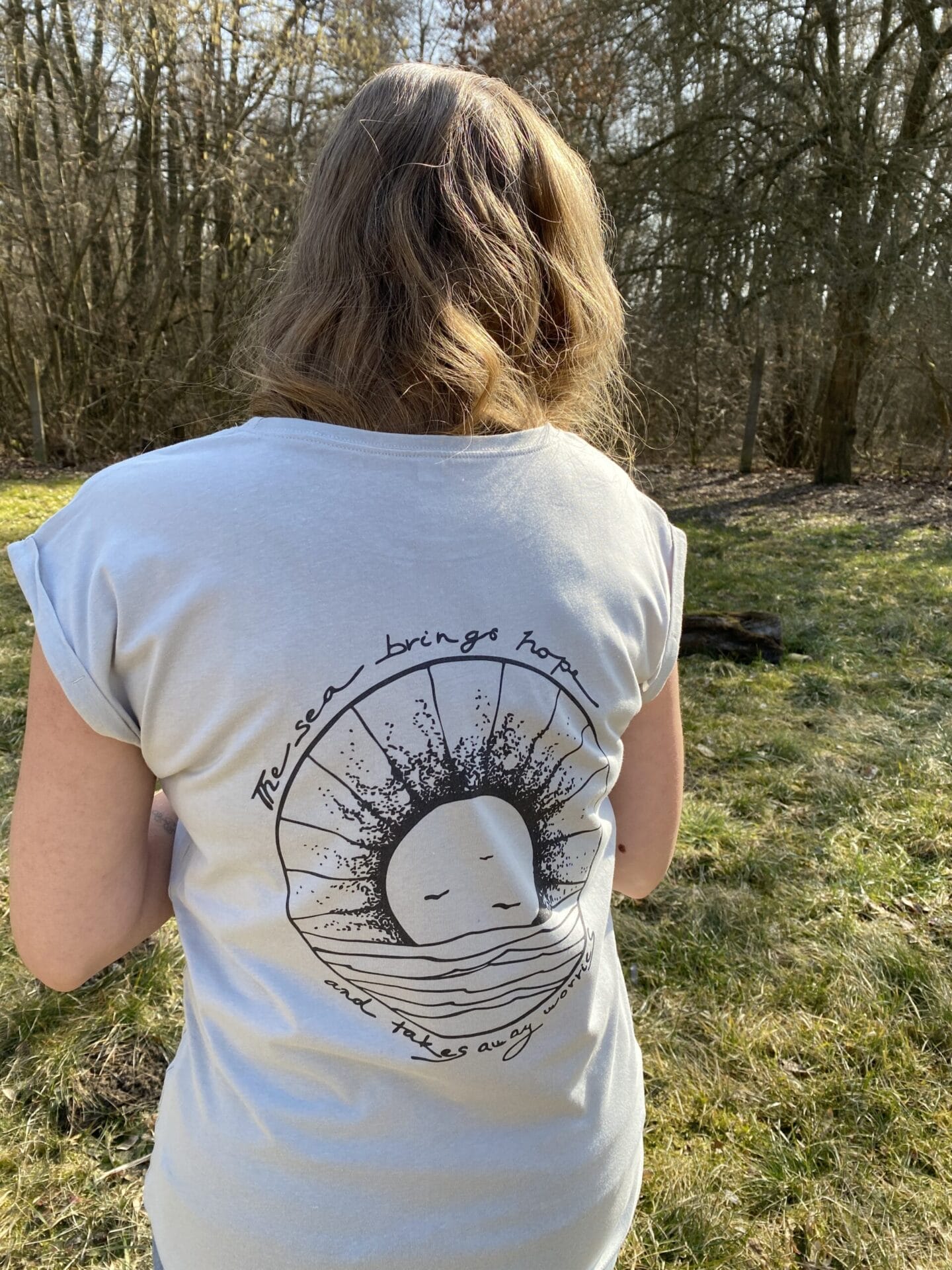 The sea bring hope....dámské tričko, odstín Light gray - Obrázek 2